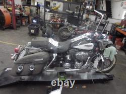 2007 Harley Davidson FLHRCI RoadKing Aftermarket BAGGER BRACE Bracket Mount