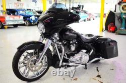 2017 Harley-Davidson Street Glide Bagger