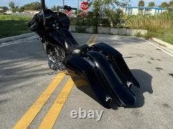 Flh Touring Bagger Down and Out Stretched Saddlebags 10 Audio Harley Davidson