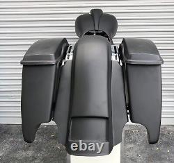 Harley Davidson 4.5 Saddlebags And Replacement Rear Fender Touring 2014-2018