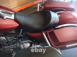 Harley-Davidson Bagger Solo Street Glide Road King Ultra Electra