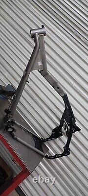 Harley Davidson Touring 17-23 M8 30 Lay Frame Bagger