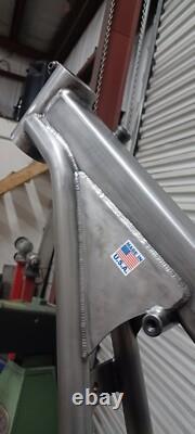 Harley Davidson Touring 17-25 M8 34 Lay Frame Bagger