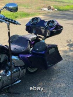 Harley Davidson Universal Tour Pak 8.8 Fiberglass Complete with Latches Bagger