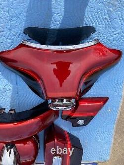 Harley Davidson oem cvo touring Screaming Eagle FLHTCUSE4 Bagger Street Glide