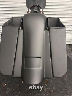 Harley Touring Custom Bagger Angled 6 Stretched Saddlebags and Fender 1997-2008