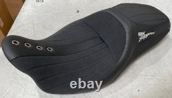 OS&D Advanblack Sik Baggers Black Stitching Seat for'09-'23 HD Touring