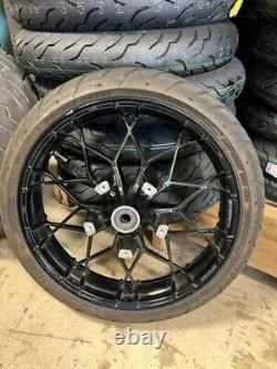 Take-off Harley Davidson Black Prodigy Wheel & Tire Baggers TP-300-19-1