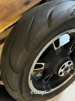 Take-off Harley Davidson Enforcer Wheels, Rotors &Tires Bagger Enf-40-19-16-2